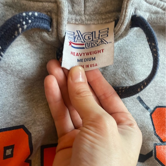 thick and big grey hockey hoodie! - Picture 2 of 2